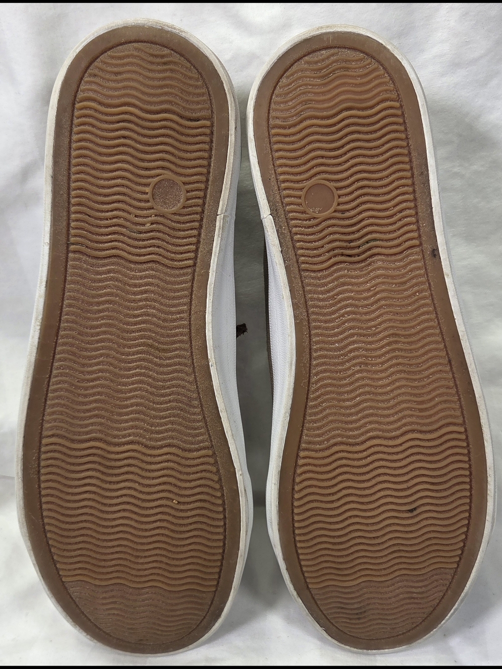 Tommy Bahama Women's Canvas Slip On Sneakers Tan Khaki Leather Laces Sz 7 - Picture 8 of 12